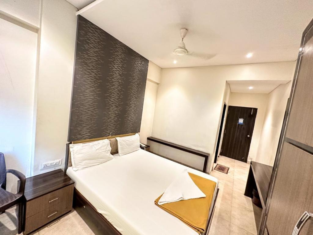 Hotel Hill View Nalasopara Sopāra Exterior foto